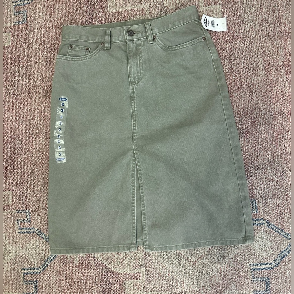Old navy denim beige pencil skirt slit in back NWT new old stock 2002